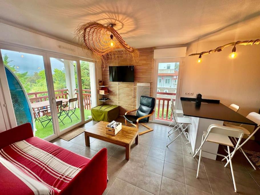 סן-ז'אן-דה-לוז Grand Appartement - Piscine - Plage- Terrasse מראה חיצוני תמונה